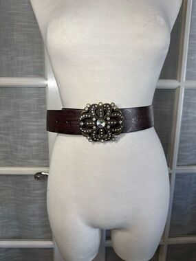 Wide Brown Belt with Decorative Crystal Flower Buckle